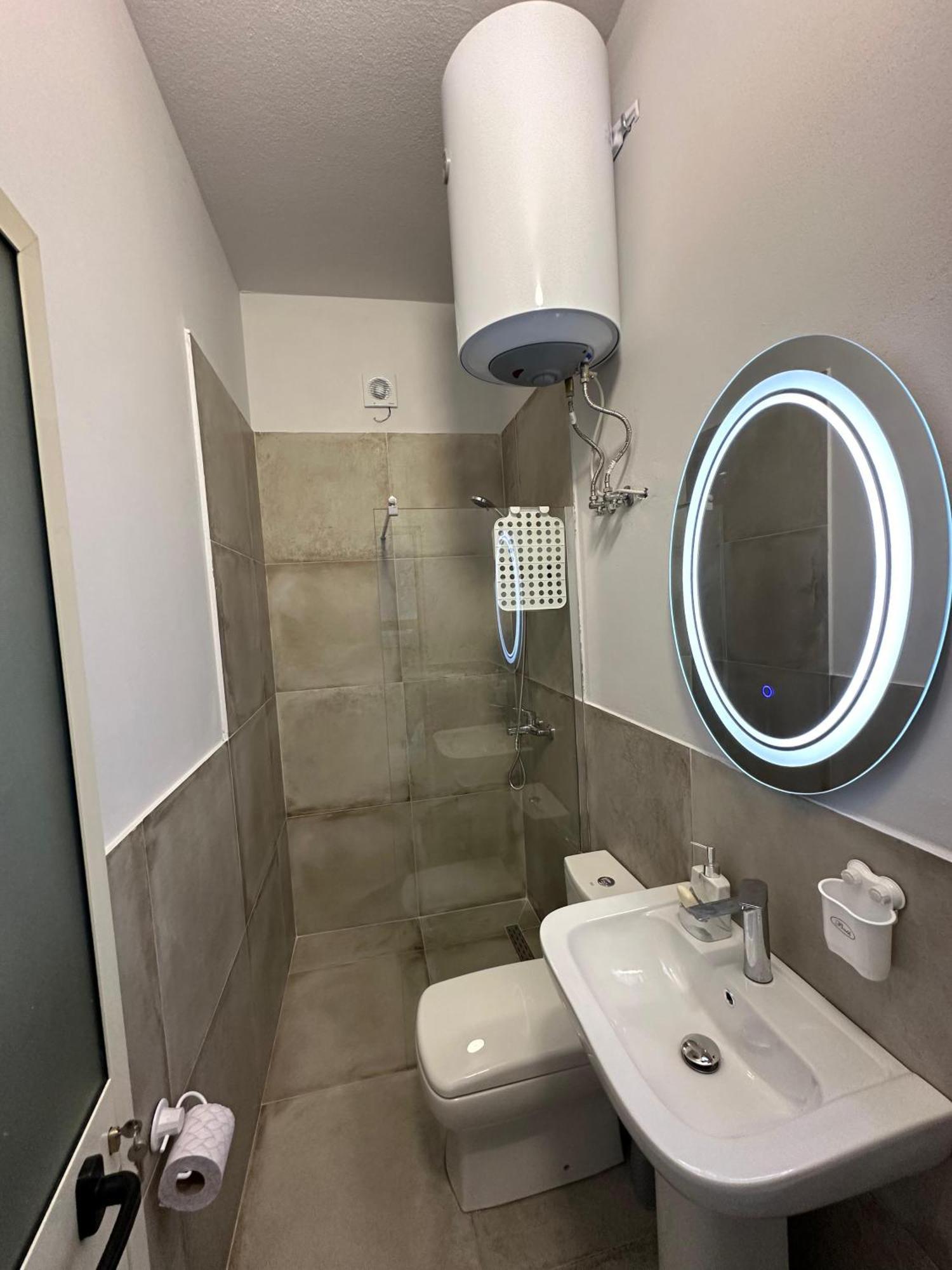 Las Palmas Guesthouse شكودر المظهر الخارجي الصورة