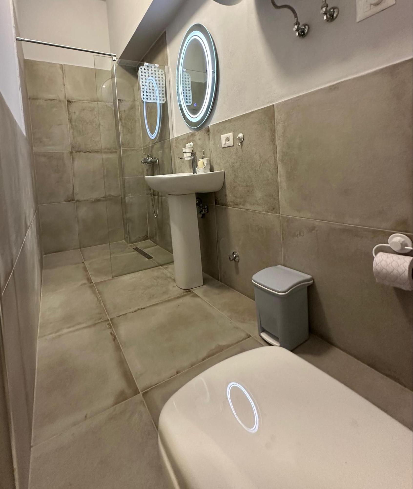 Las Palmas Guesthouse شكودر المظهر الخارجي الصورة
