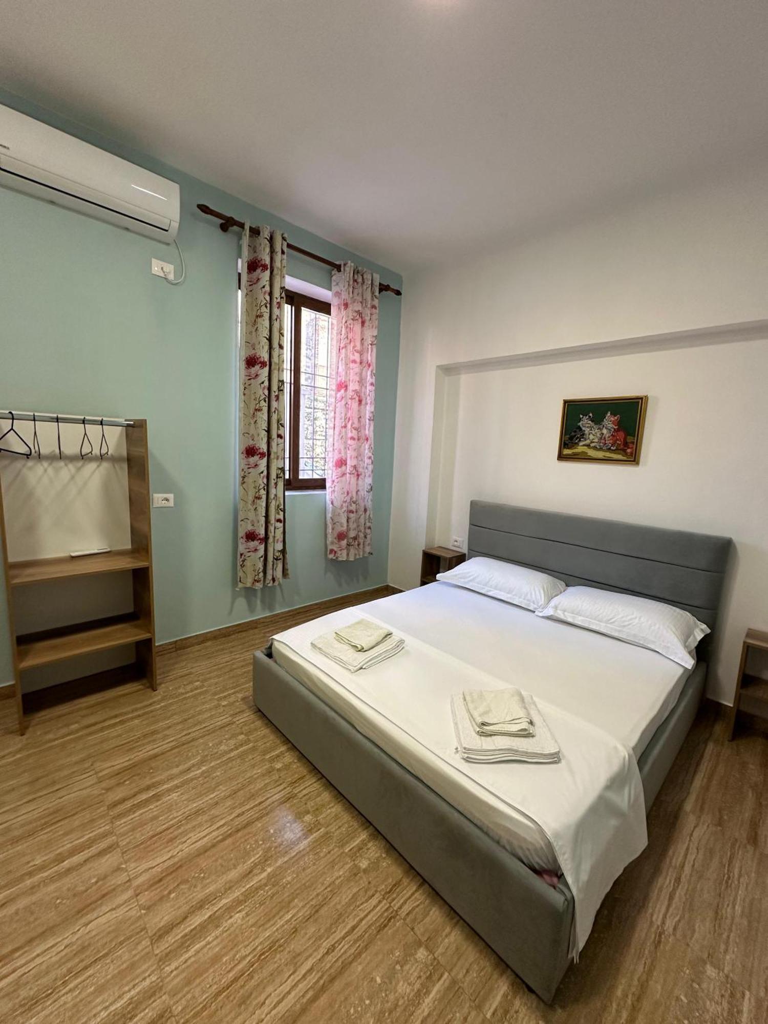 Las Palmas Guesthouse شكودر المظهر الخارجي الصورة