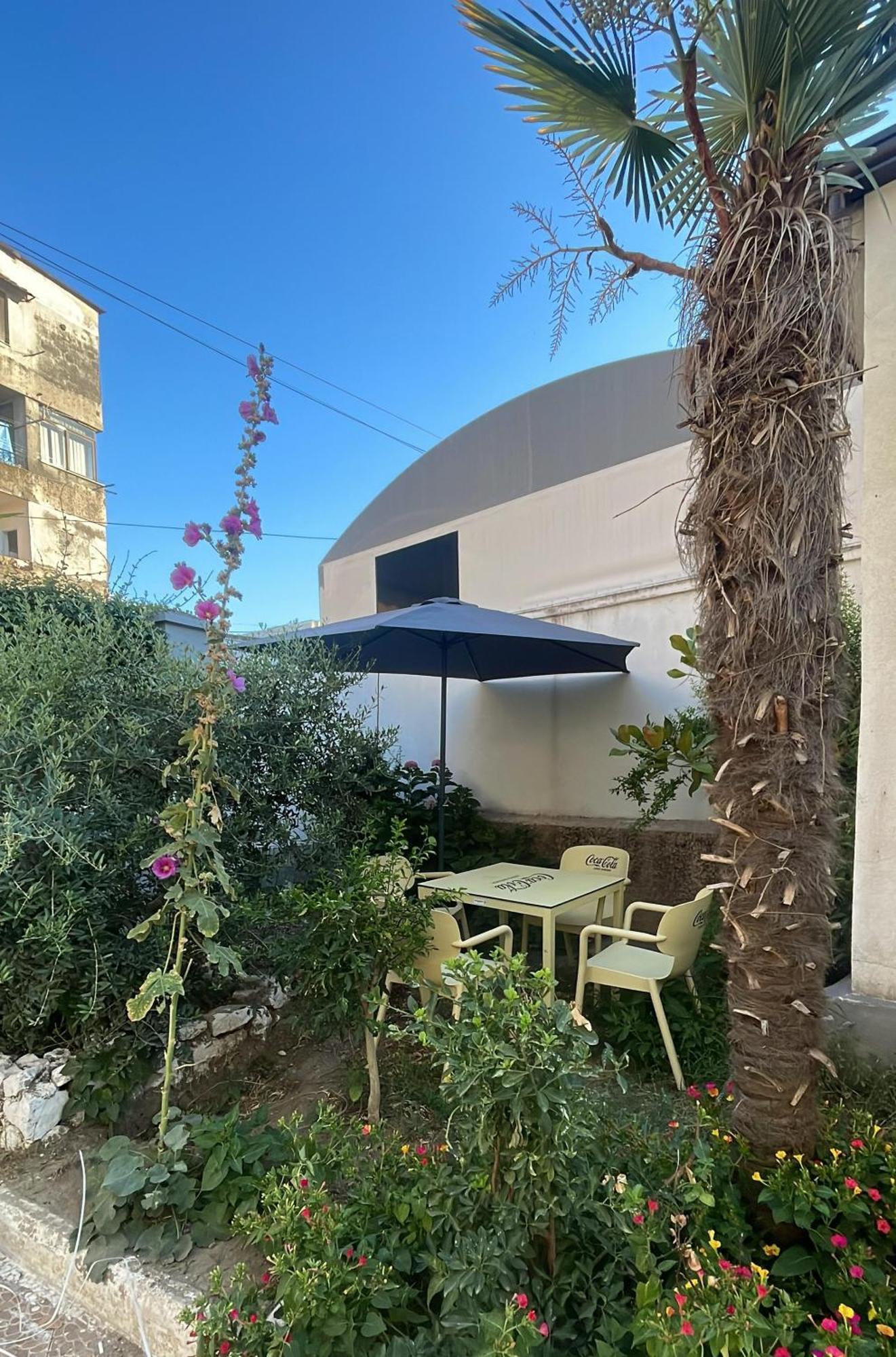 Las Palmas Guesthouse شكودر المظهر الخارجي الصورة